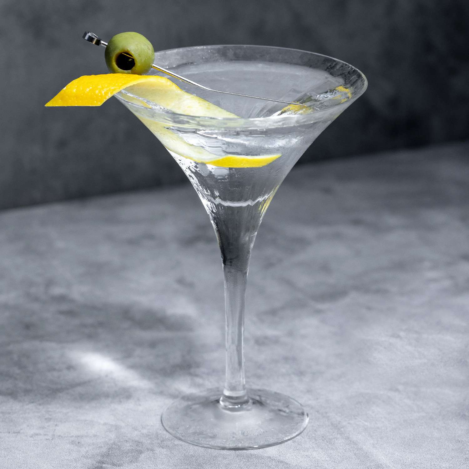Cocktail Với Rượu Mạnh: Sự Kết Hợp Hoàn Hảo