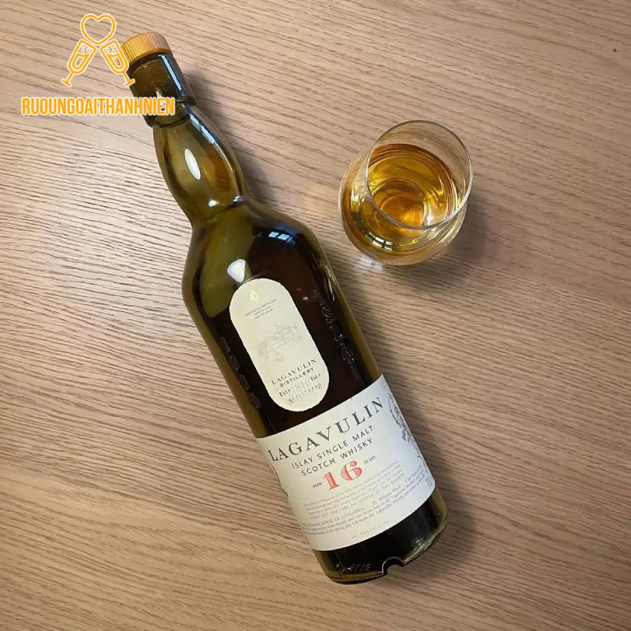 Cách thưởng thức rượu Lagavulin 16 năm
