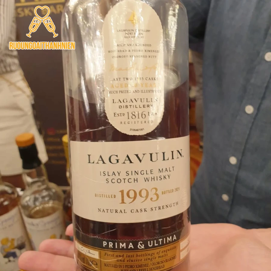 Thưởng thức Lagavulin 1993 một cách tinh tế