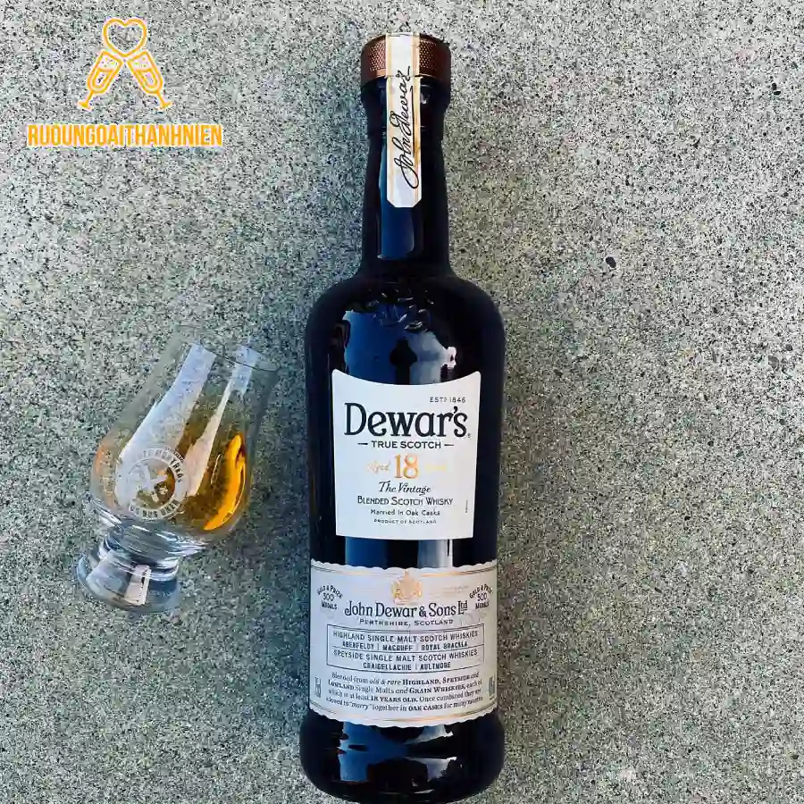 Giới thiệu chung về rượu Dewars 18