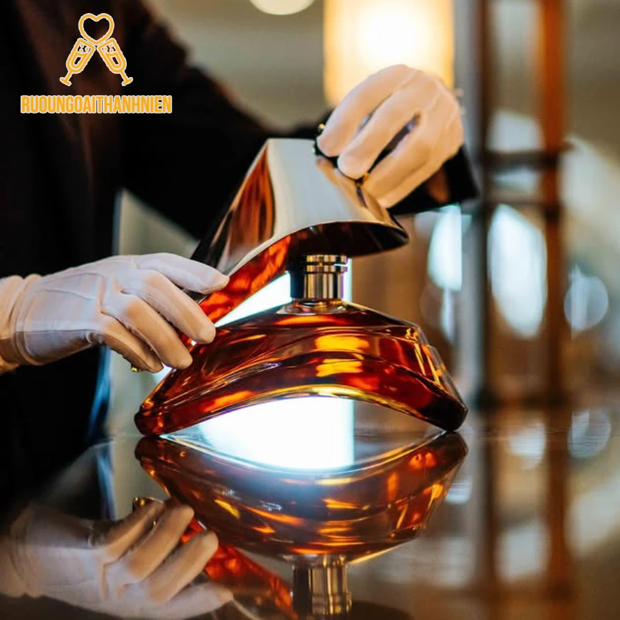 Giới thiệu về Bowmore x Aston Martin ARC 52