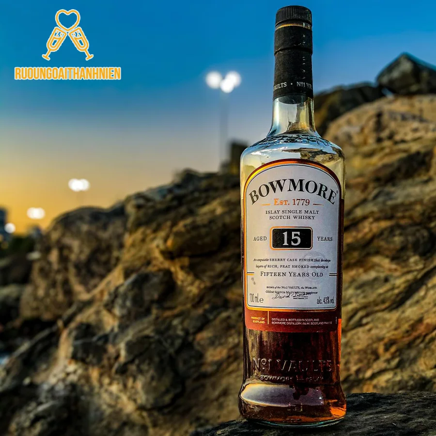 Giới thiệu về rượu Bowmore 15